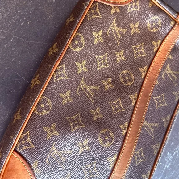 Louis Vuitton Monogram Canvas Clutch Bag in beautiful condition!!! - Picture 2 of 10